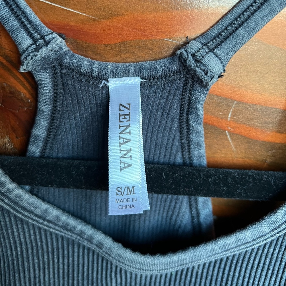 Zenna Ribbed Cropped Tank - Picture 3 of 3